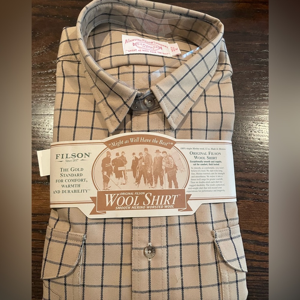 COPY - Filson Mens Shirt. XL.  100% Marino Wool